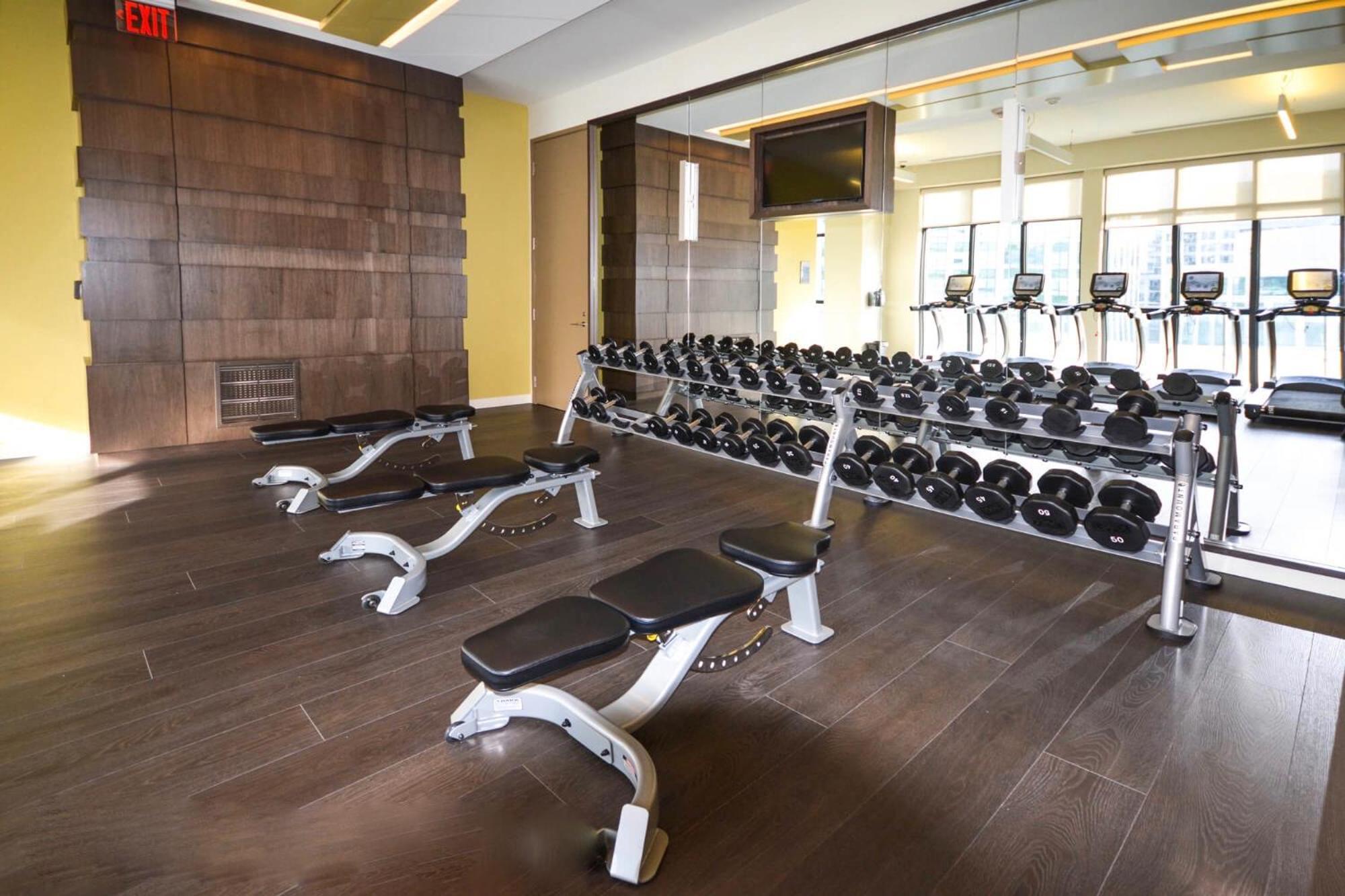 2Bedroom Cn Tower And Water Views - Free Parking - Rooftop Pool Toronto Extérieur photo